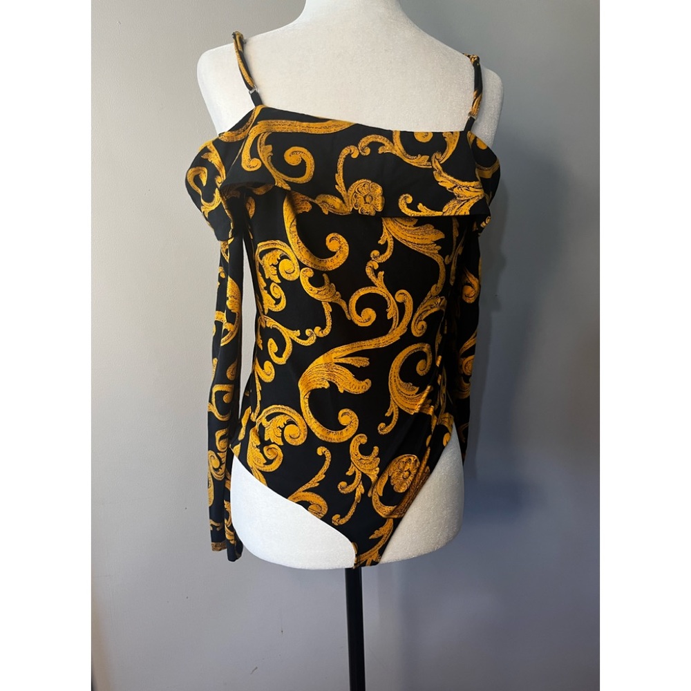 Guess Womans Off the Shoulder BodySuit!!! - Picture 10 of 12